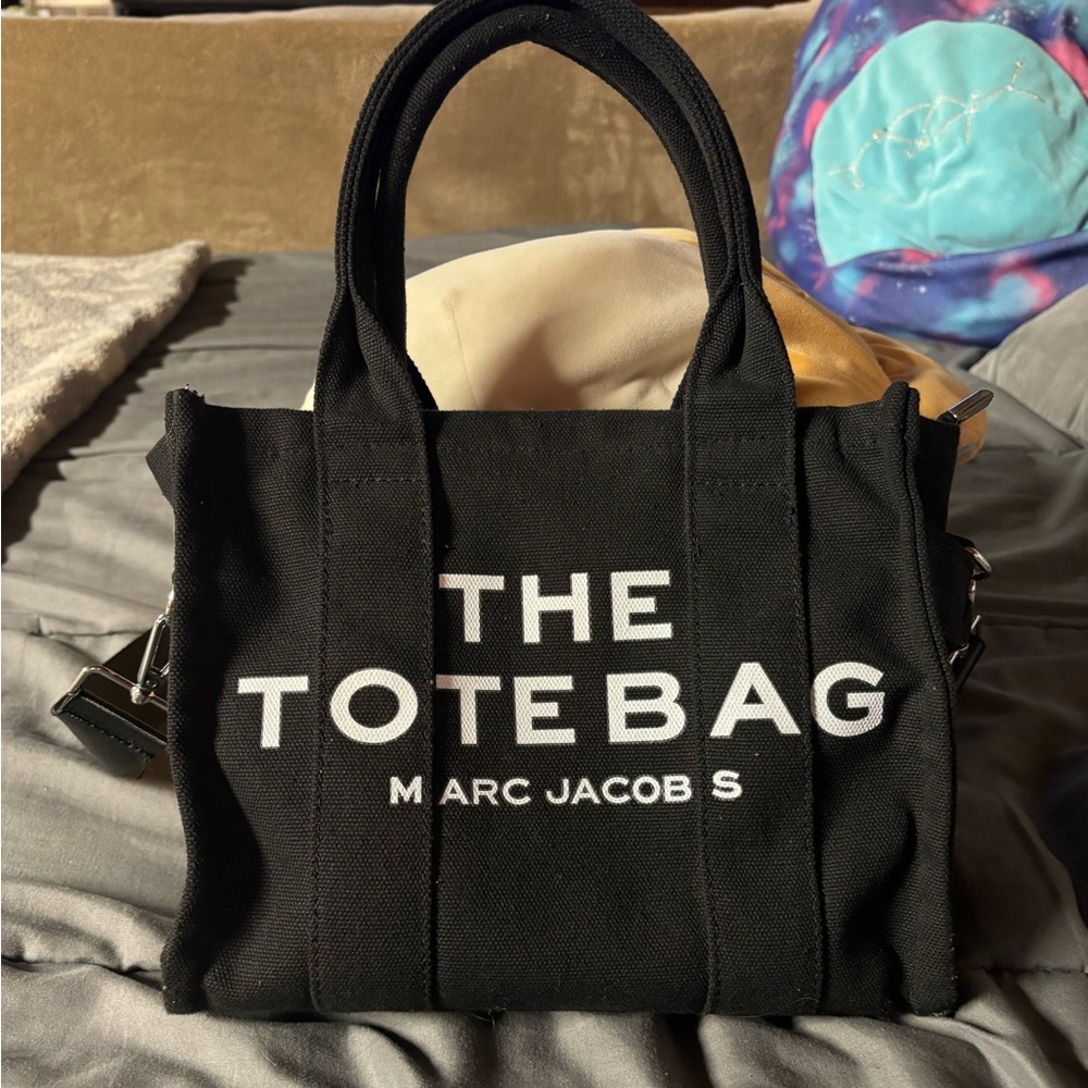 Marc Jacobs the tote bag